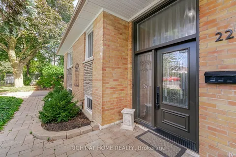 22 Coral Cove Cres, Toronto, ON M3A 1G8