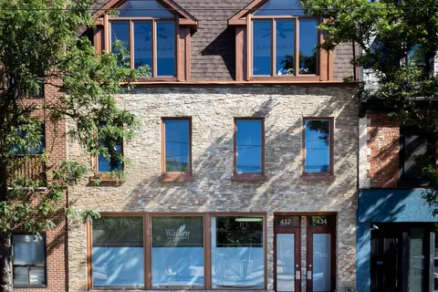 432 Queen St, Toronto, ON M5A 1T4