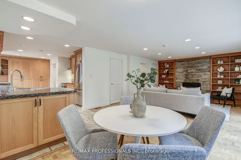 41 Cadillac Ave, Toronto, ON M3H 1S3