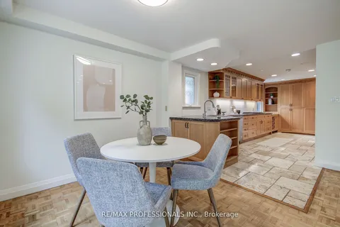 41 Cadillac Ave, Toronto, ON M3H 1S3