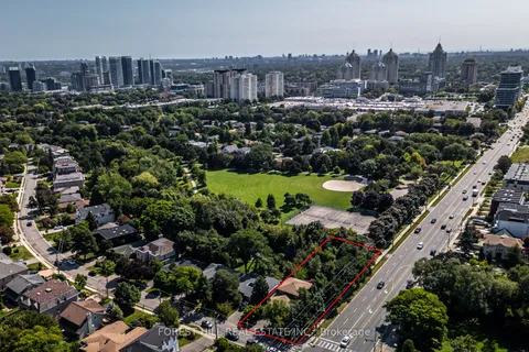 2977 Bayview Ave, Toronto, ON M2K 1E9