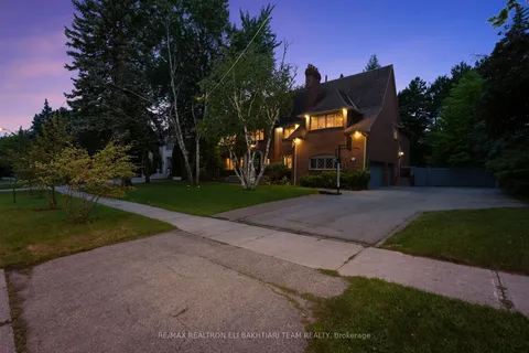 14 Cosmic Dr, Toronto, ON M3B 3E9