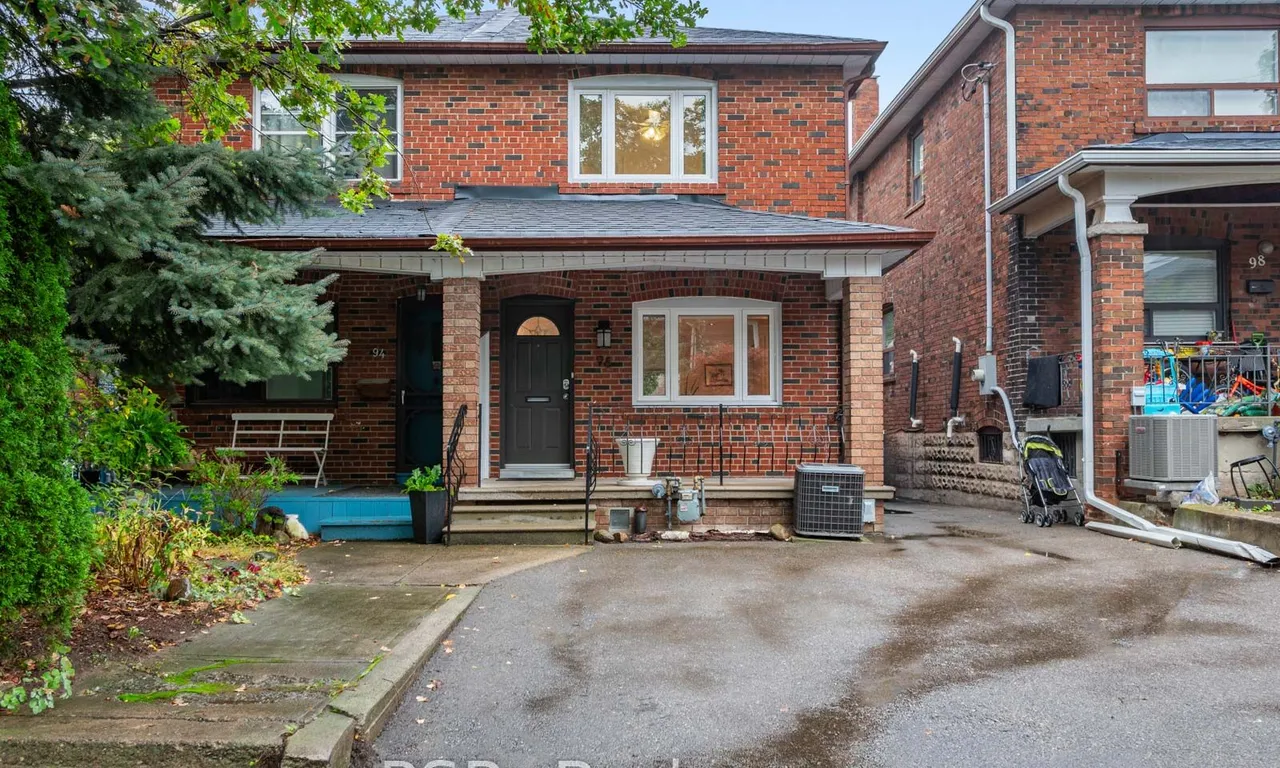 96 Winnett Ave, Toronto, ON M6C 3L5