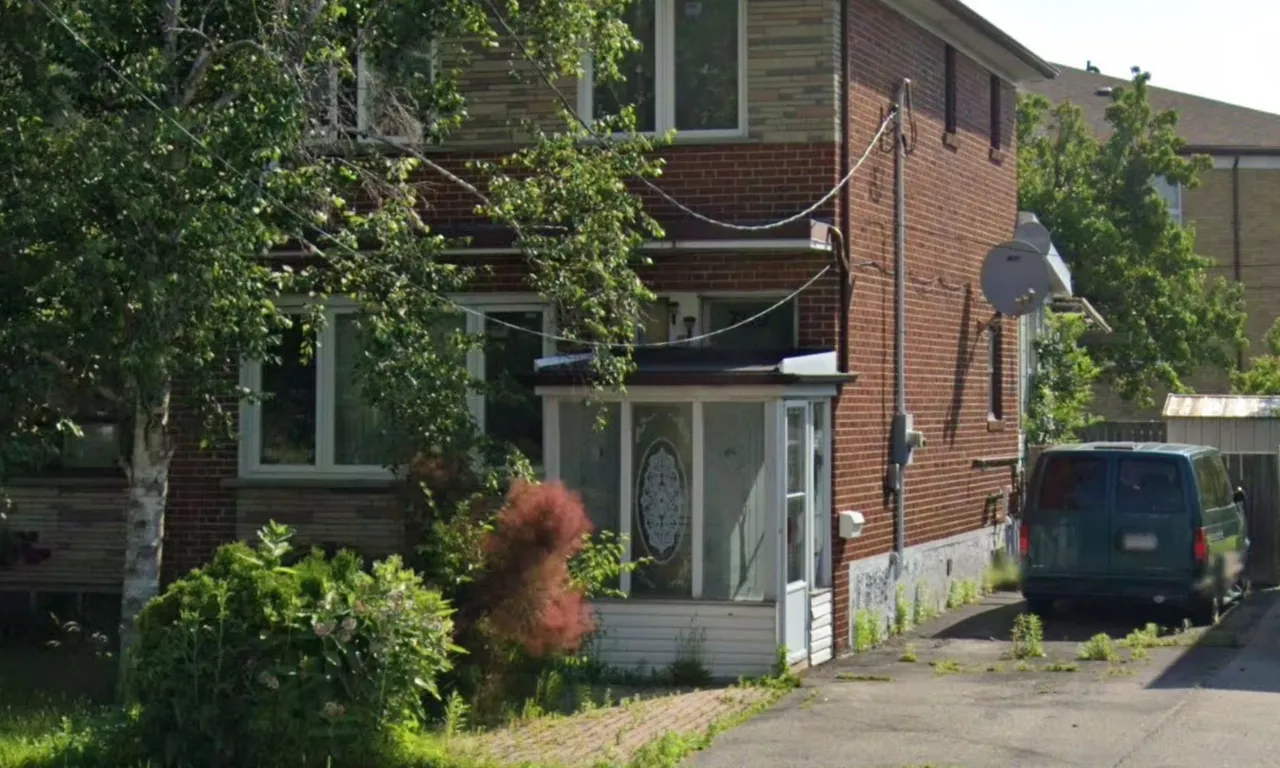 759 Wilson Heights Blvd, Toronto, ON M3H 2W1