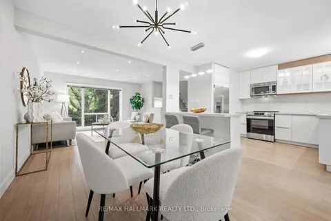 7 Veery Pl, Toronto, ON M3C 2C9