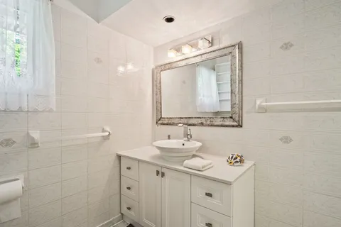 120 Laurentide Dr, Toronto, ON M3A 3E5