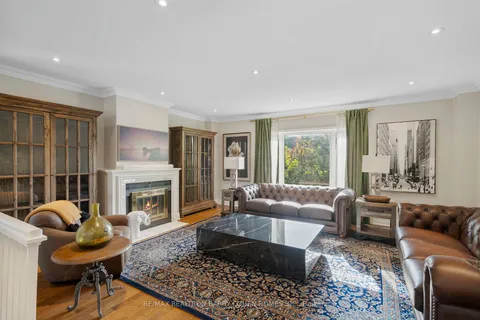 162 Banff Rd, Toronto, ON M4P 2P7