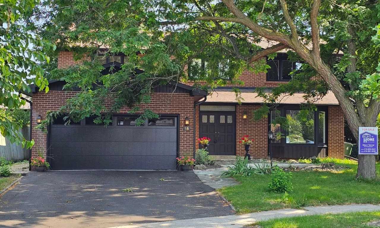 15 Nevada Ave, Toronto, ON M2M 3N9