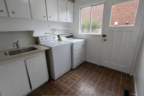 15 Nevada Ave, Toronto, ON M2M 3N9