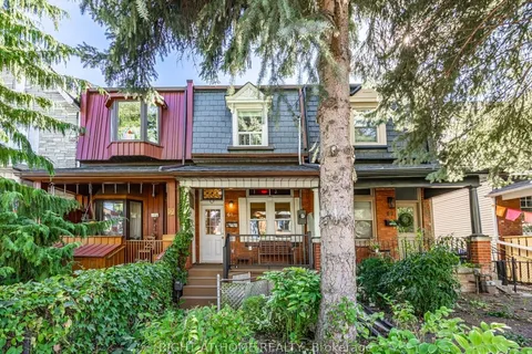 61 Muir Ave, Toronto, ON M6H 1E9