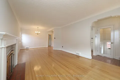 93 Gwendolen Cres, Toronto, ON M2N 2M3