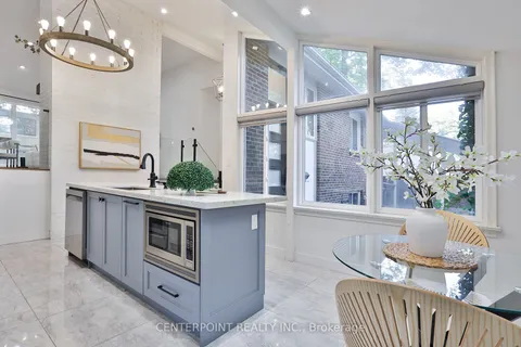 54 Deepwood Cres, Toronto, ON M3C 1N8