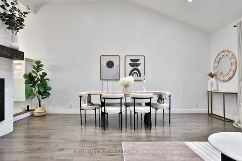 54 Deepwood Cres, Toronto, ON M3C 1N8