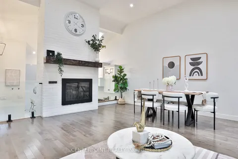 54 Deepwood Cres, Toronto, ON M3C 1N8