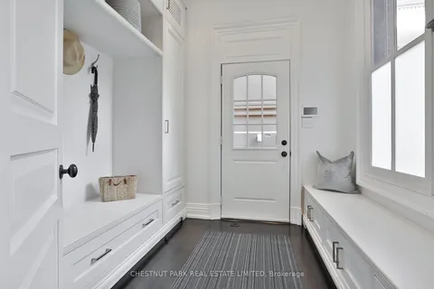 110 Park Rd, Toronto, ON M4W 2N7