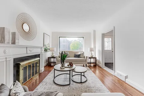 55 Camberwell Rd, Toronto, ON M6C 3E7