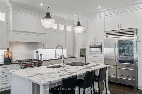 102 Carmichael Ave, Toronto, ON M5M 2W9