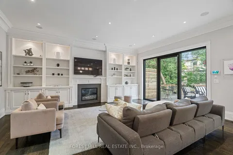 102 Carmichael Ave, Toronto, ON M5M 2W9