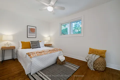 19 Dallington Dr, Toronto, ON M2J 2G4