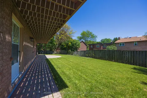 53 Ambrose Rd, Toronto, ON M2K 1S2