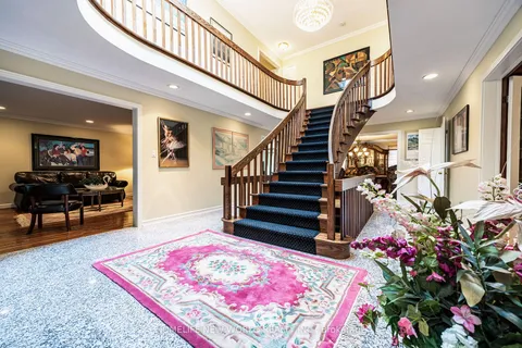 53 Ambrose Rd, Toronto, ON M2K 1S2