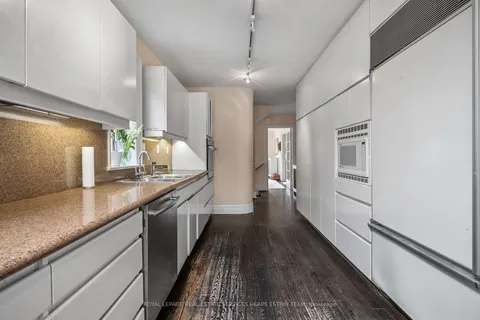 44 Glenrose Ave, Toronto, ON M4T 1K4