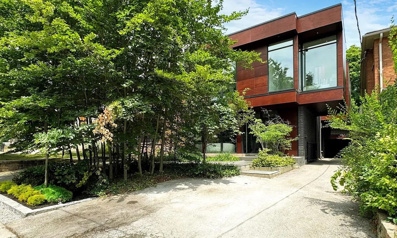 5 Braemar Ave, Toronto, ON M5P 2L1