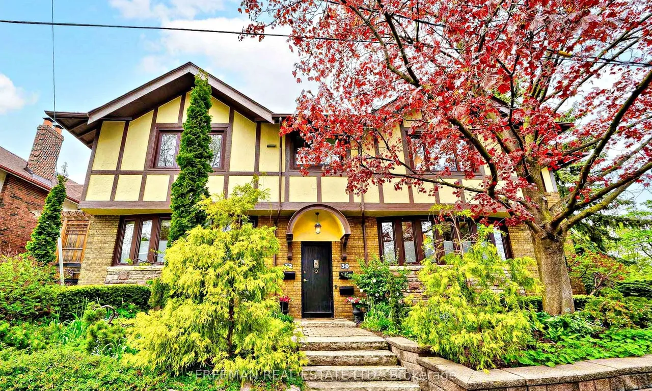 30/32 Wells St, Toronto, ON M5R 1P2