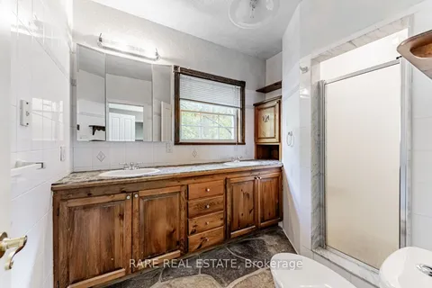 70 Don River Blvd, Toronto, ON M2N 2M9