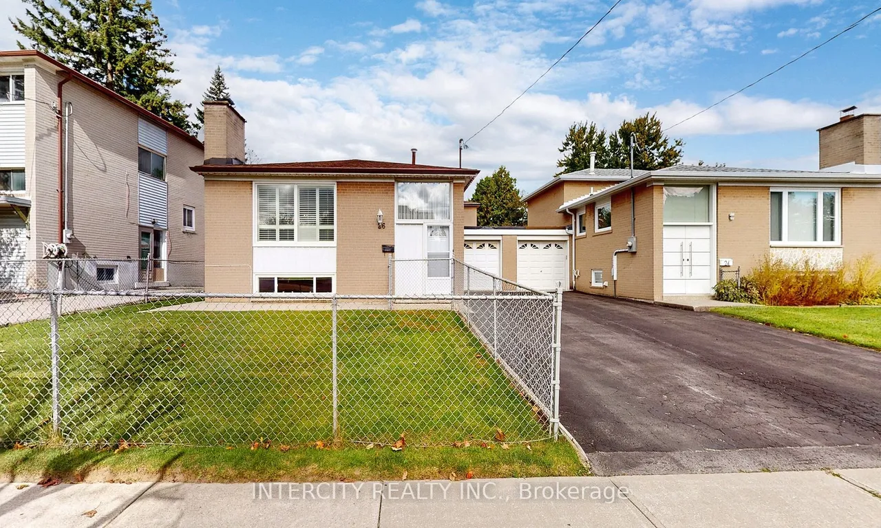 26 Donnalyn Dr, Toronto, ON M2R 2R8