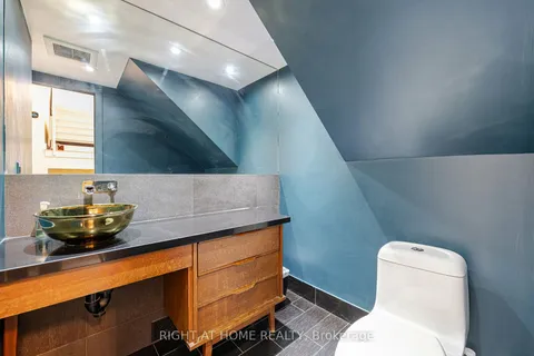 265 Berkeley St, Toronto, ON M5A 2X3