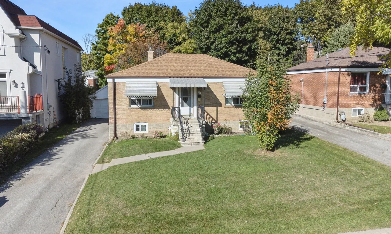 174 Elmhurst Ave, Toronto, ON M2N 1S1