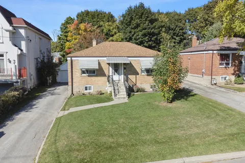 174 Elmhurst Ave, Toronto, ON M2N 1S1