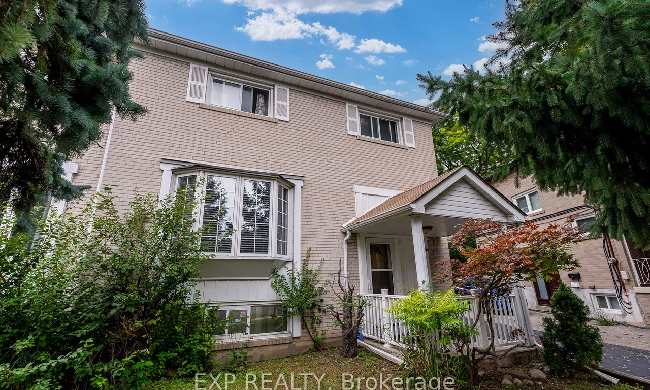 40 Crispin Cres, Toronto, ON M2R 2V7