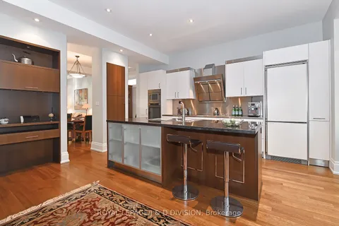 8 Brynhurst Crt, Toronto, ON M4P 2K1