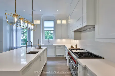 163 Cortleigh Blvd, Toronto, ON M5N 1P6