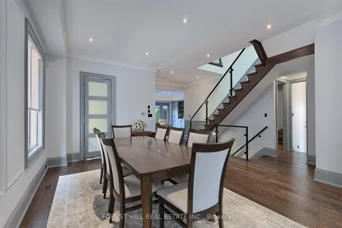 200 Clanton Park Rd, Toronto, ON M3H 2G1