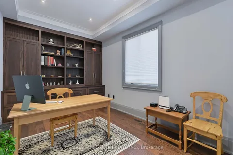 200 Clanton Park Rd, Toronto, ON M3H 2G1