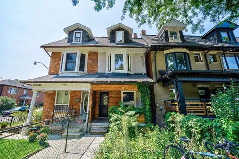472 Crawford St, Toronto, ON M6G 3J8