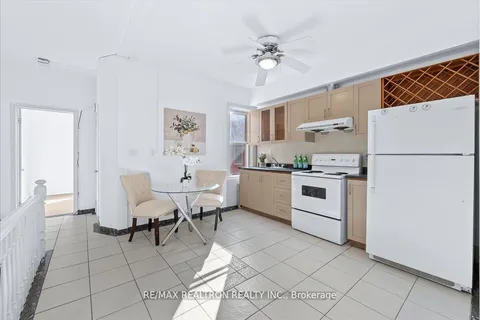 3 Federal St, Toronto, ON M6J 3M3