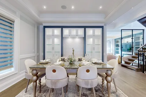 145 Norton Ave, Toronto, ON M2N 4A7