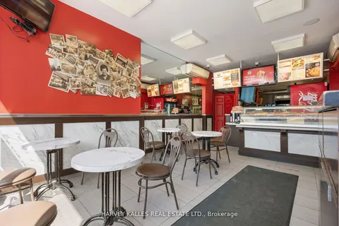 1629 Bayview Ave, Toronto, ON M4G 3B5