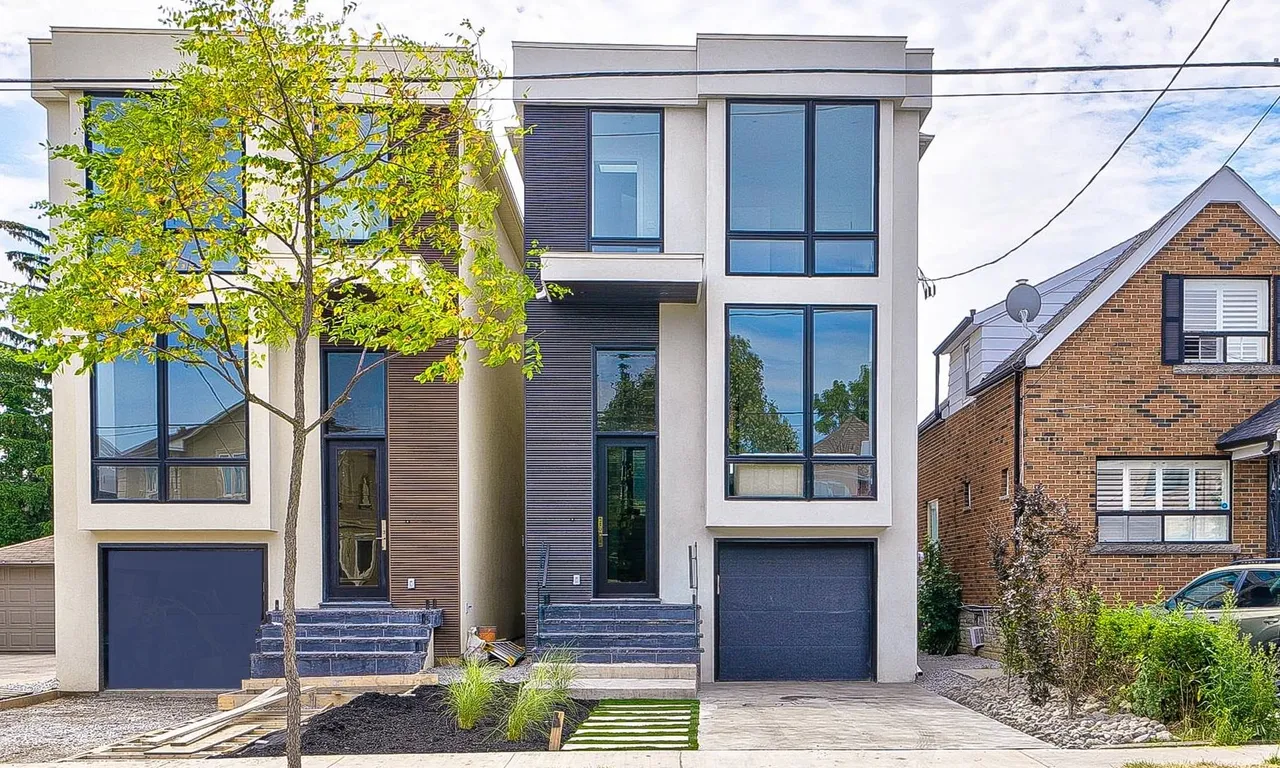 683 Glencairn Ave, Toronto, ON M6B 1Z8