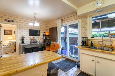 41 Camwood Cres, Toronto, ON M3A 3L3
