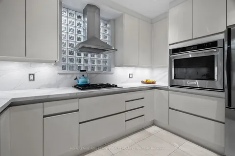 42 Old Bridle Path, Toronto, ON M4T 1A7