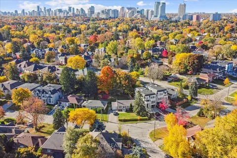 163 Newton Dr, Toronto, ON M2M 2N6