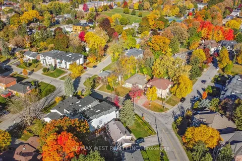 163 Newton Dr, Toronto, ON M2M 2N6