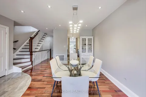 225 Lauder Ave, Toronto, ON M6E 3H5