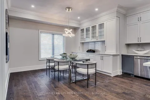 31 Regina Ave, Toronto, ON M6A 1R4