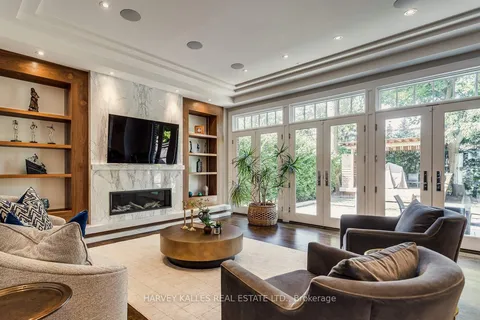 198 Strathallan Blvd, Toronto, ON M5N 1T1